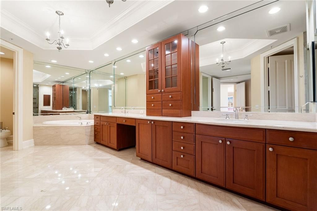 Bathroom, Chandelier, Dual Sink Vanities, Interior, Pendant Lights, Recessed Lighting