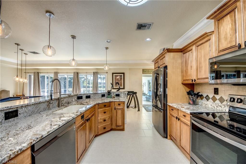 Interior, Kitchen, Pendant Lights, Recessed Lighting
