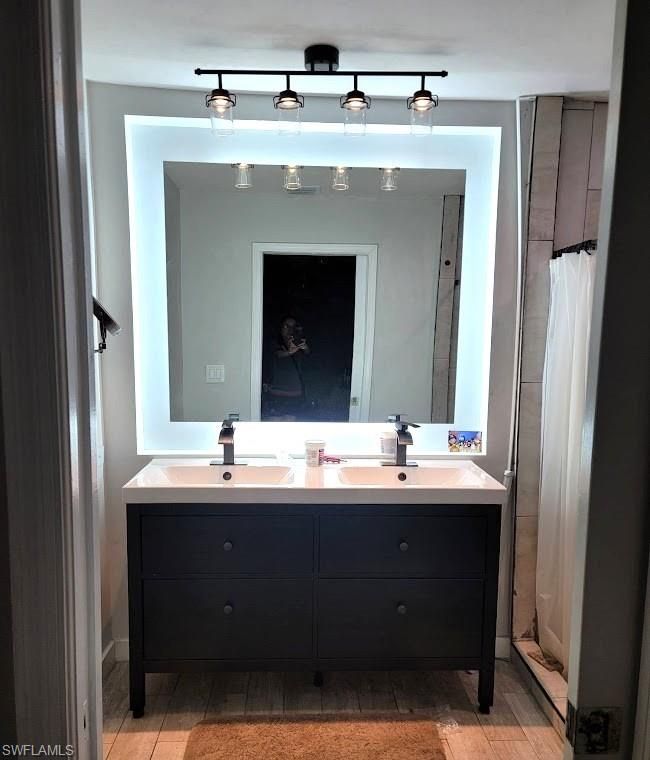 Bathroom, Dual Sink Vanities, Interior, Wood Texture Flooring
