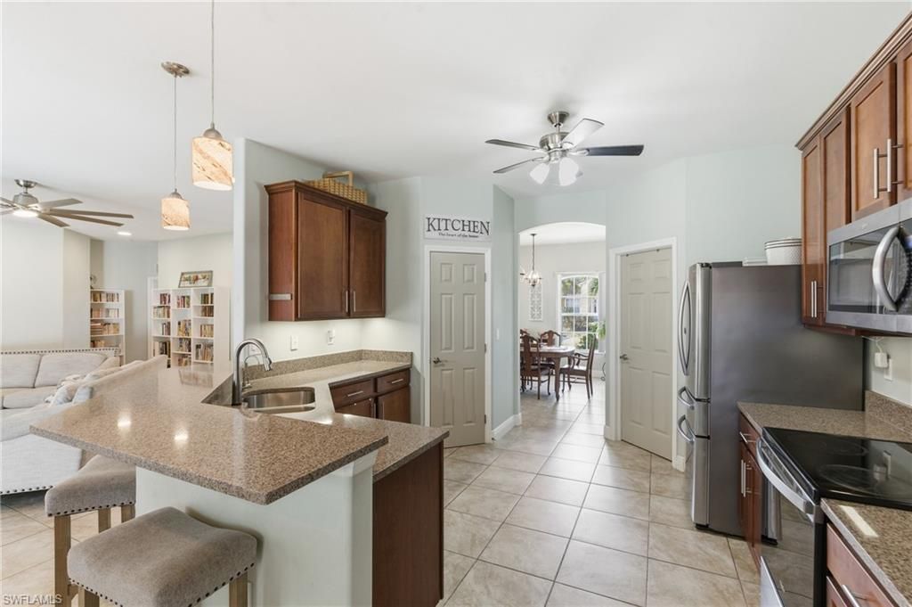 Dining room, Interior, Kitchen, Pendant Lights