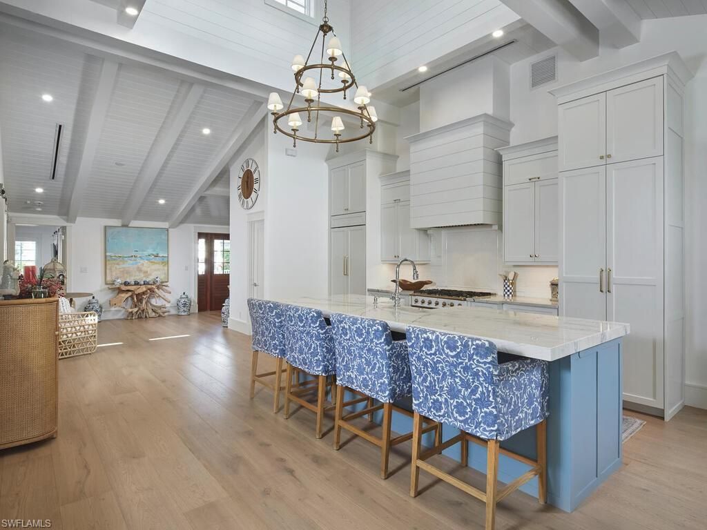 Chandelier, Interior, Kitchen, Recessed Lighting, Wood Texture Flooring