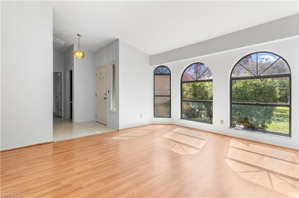 Empty room, Interior, Pendant Lights, Wood Texture Flooring