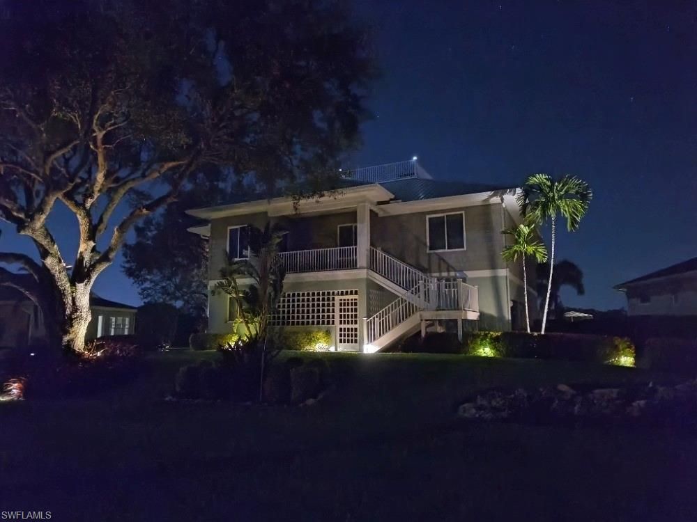 Exterior, Facade, Mediterranean