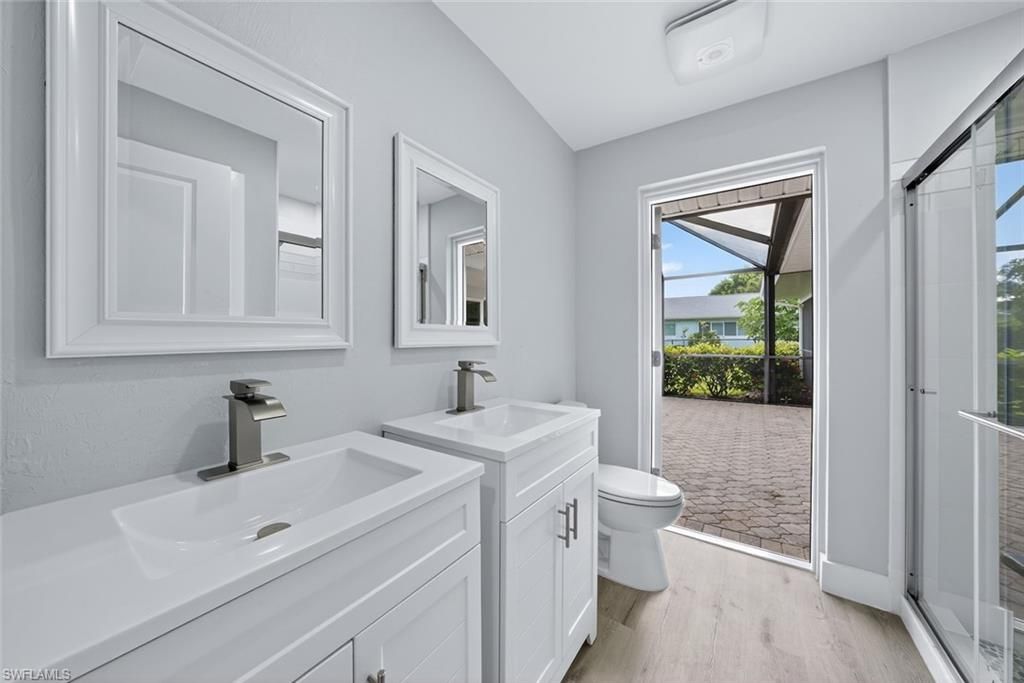 Bathroom, Dual Sink Vanities, Interior, Wood Texture Flooring
