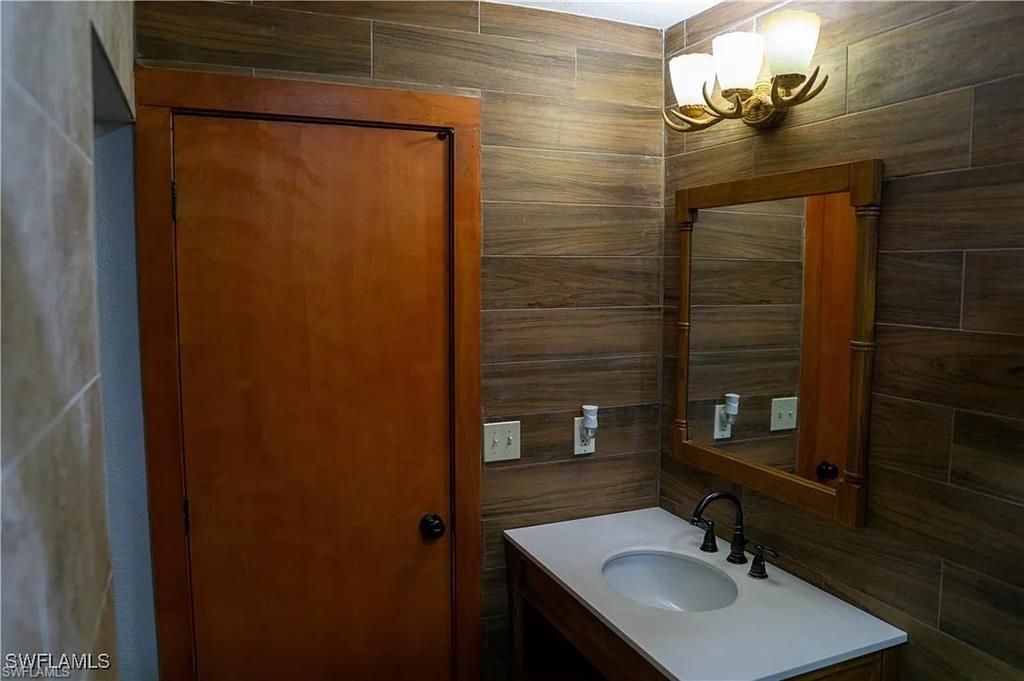 Bathroom, Interior, Wooden Walls