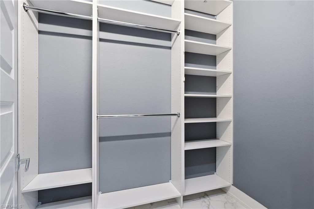 Interior, Walk-in Closets