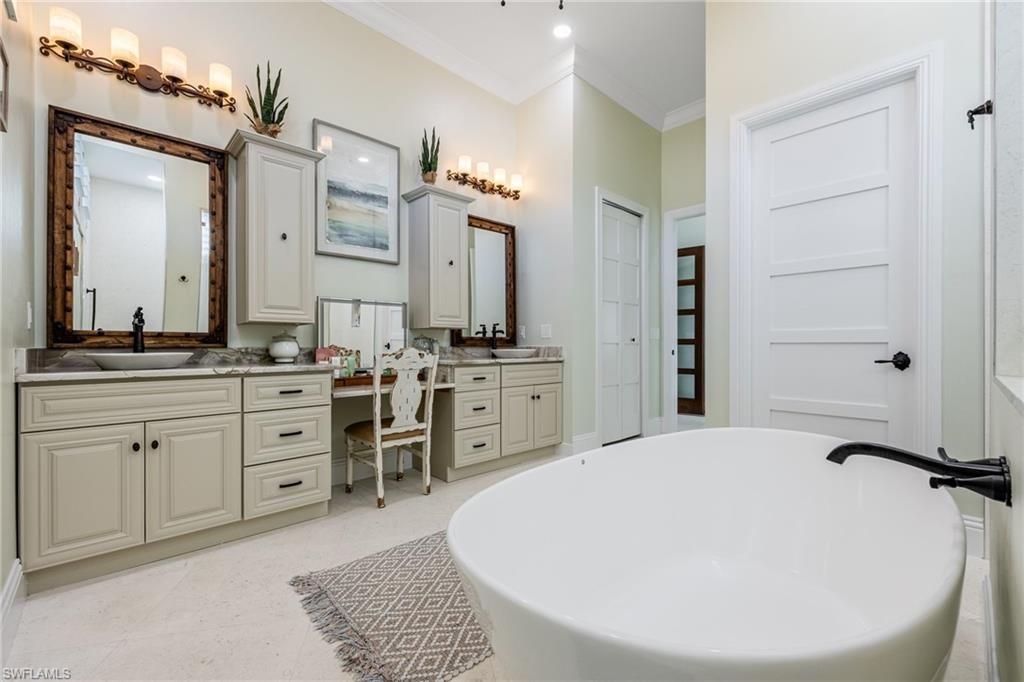 Bathroom, Dual Sink Vanities, Free Standing Baths, Interior, Recessed Lighting