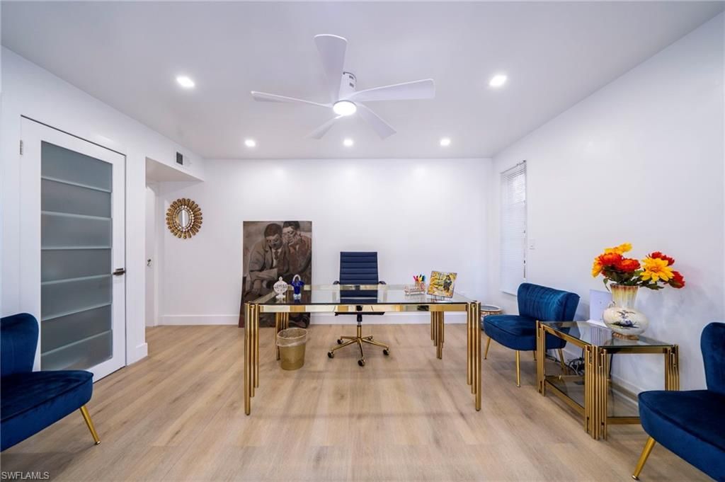 Home Office, Interior, Recessed Lighting, Wood Texture Flooring
