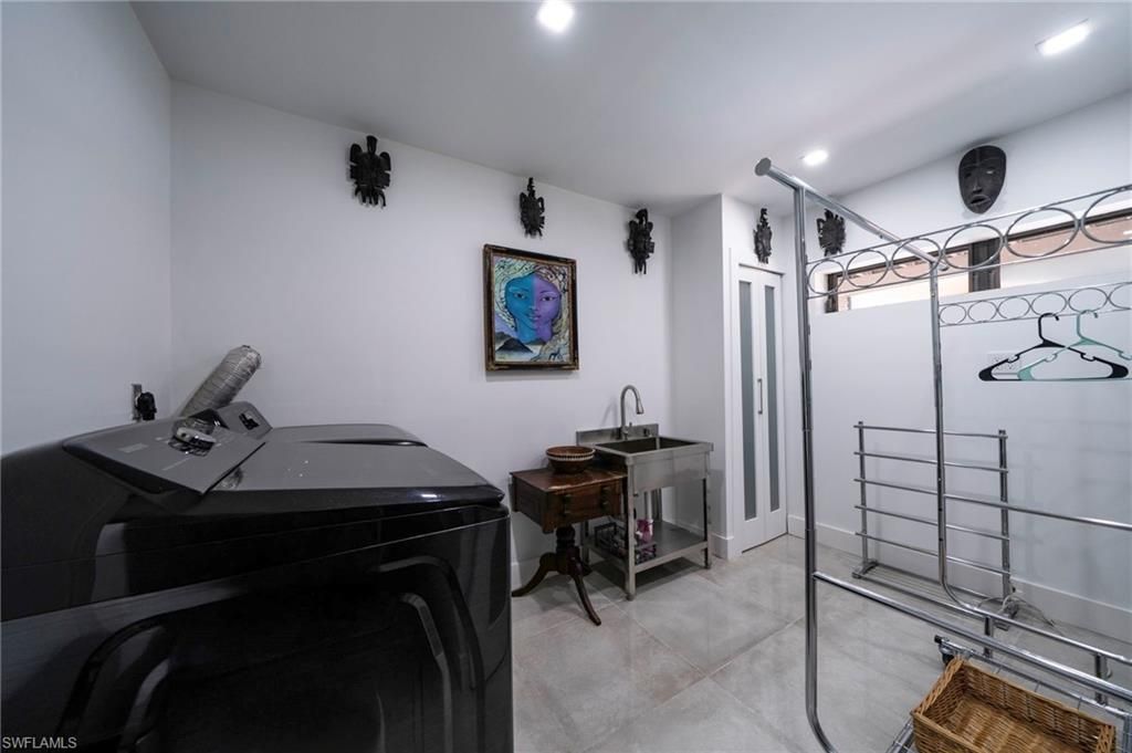 Interior, Recessed Lighting, Washer