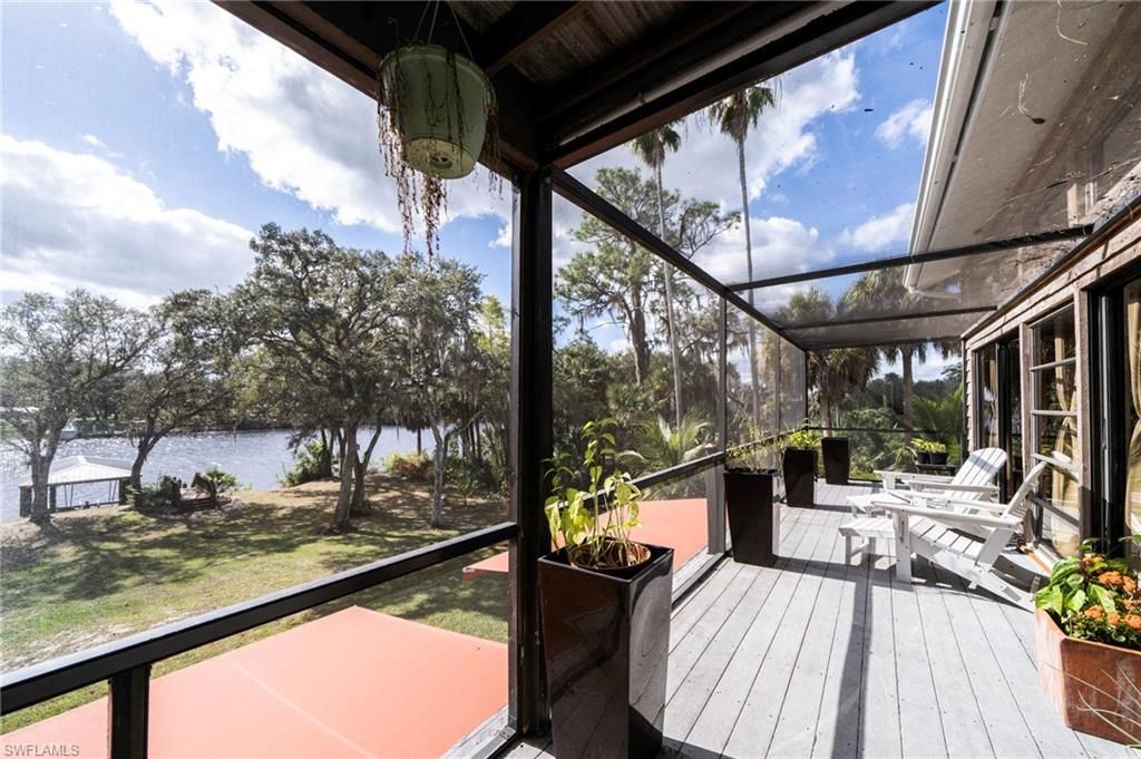 Glass Ceilings, Interior, Sun Room, Water, Wood Texture Flooring
