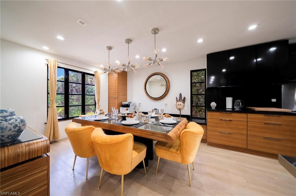 Dining room, Interior, Pendant Lights, Recessed Lighting, Wood Texture Flooring
