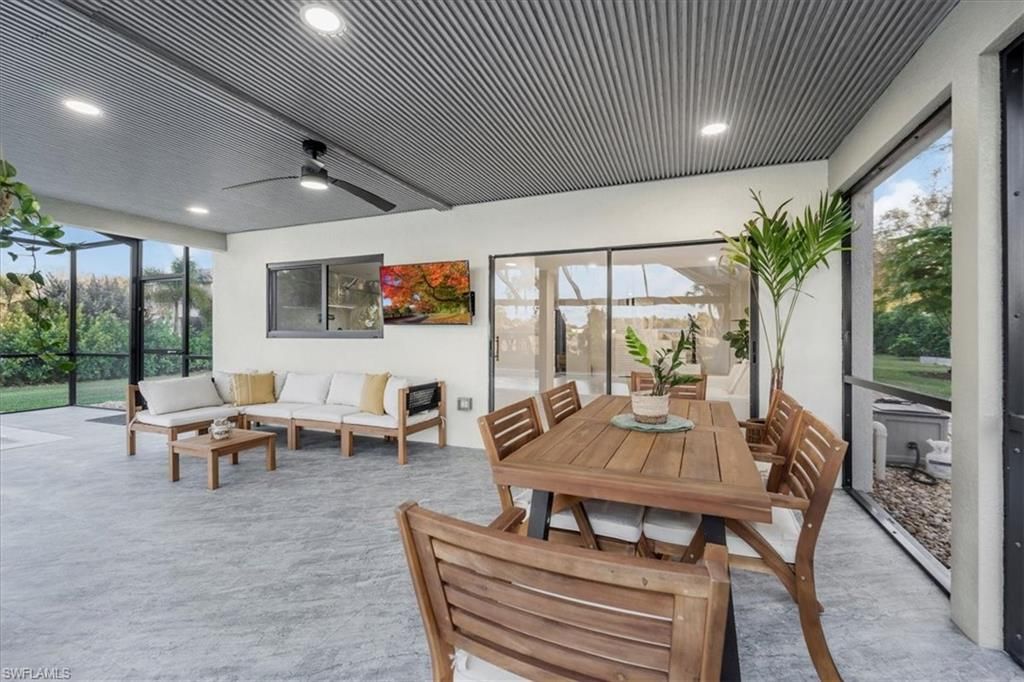 Dining room, Interior, Living room, Recessed Lighting