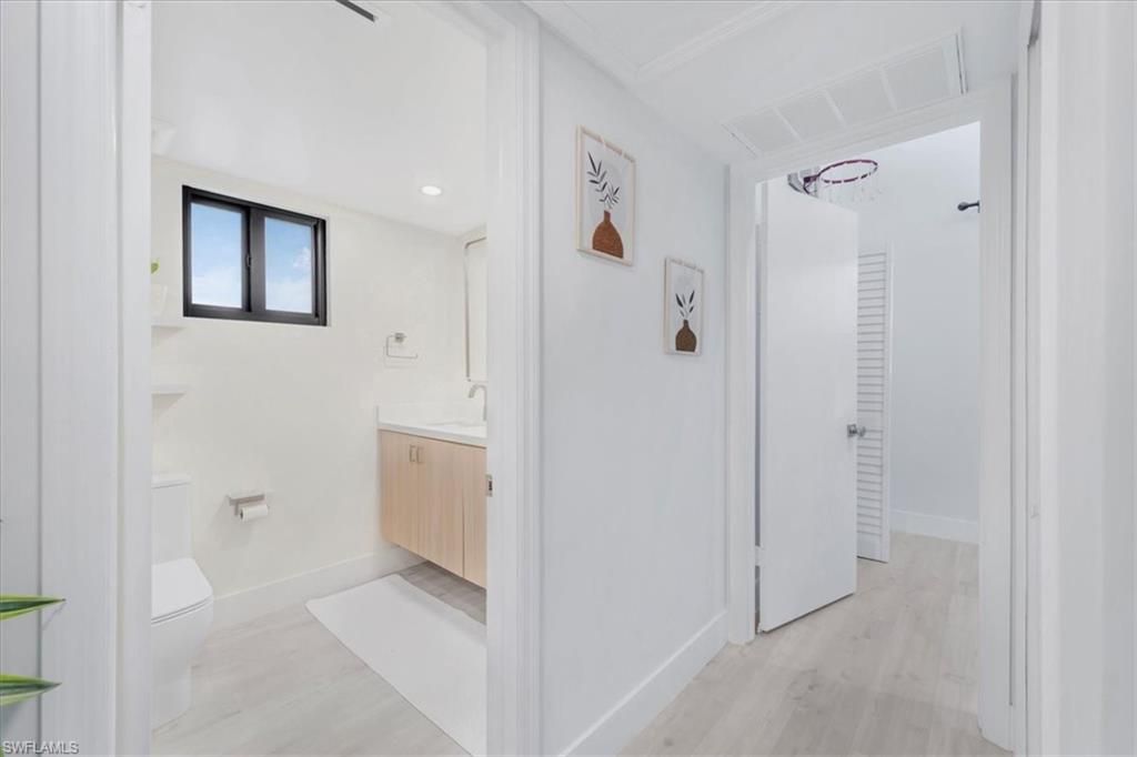 Bathroom, Interior, Recessed Lighting, Wood Texture Flooring