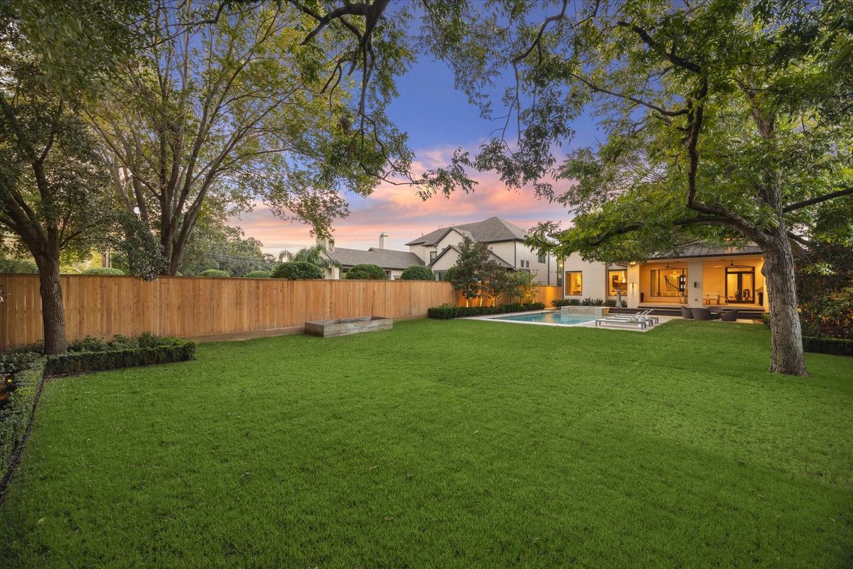 Backyard, Exterior, Pool