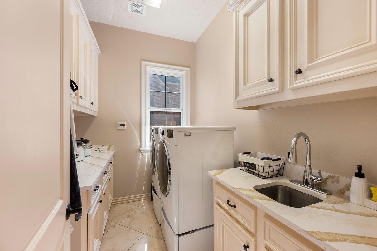 Interior, Washer