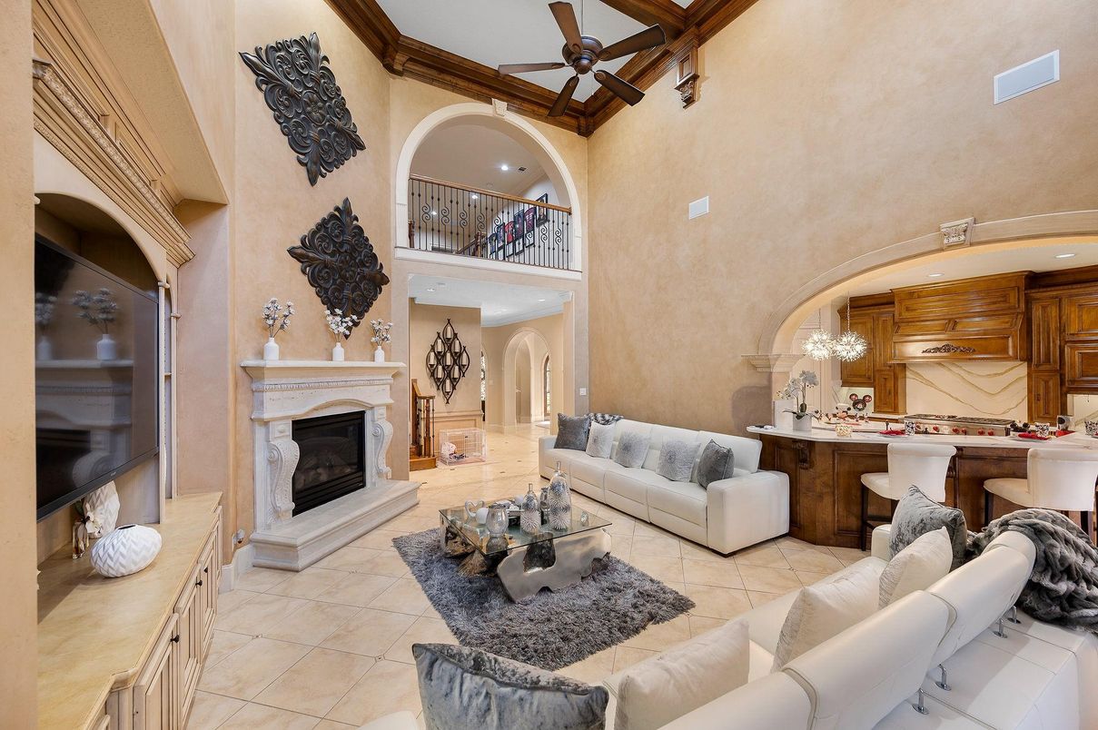 Fireplace, Interior, Living room, Recessed Lighting
