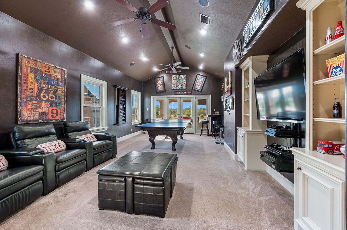 Billiard Table, Game Room, Interior, Living room, Recessed Lighting