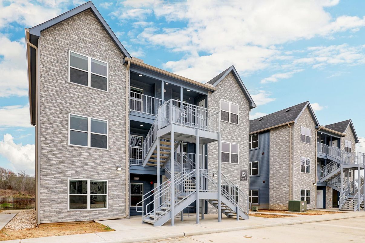 Exterior, Facade, Rowhouse