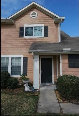 Exterior, Facade, American Craftsman