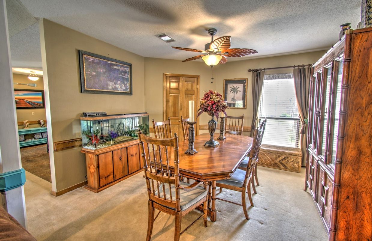 Dining room, Interior