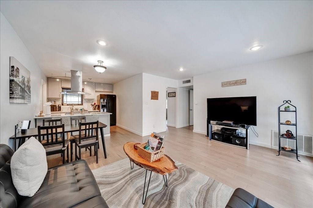 Dining room, Interior, Kitchen, Recessed Lighting, Wood Texture Flooring
