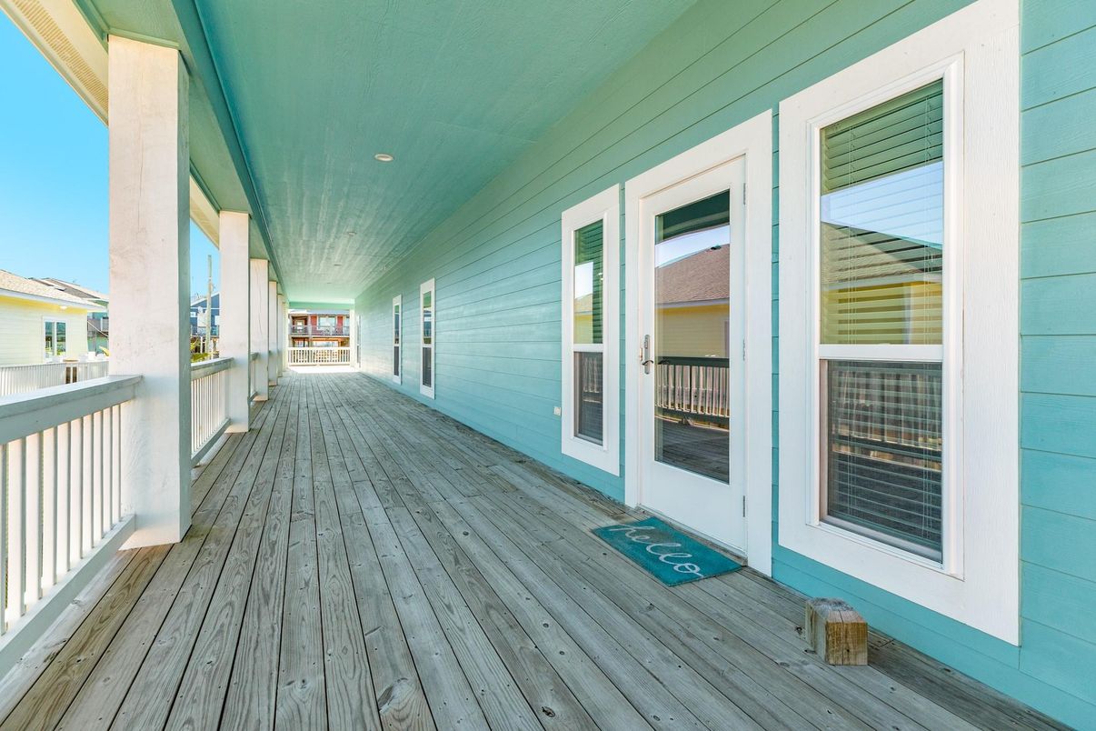 Exterior, Wood Texture Flooring