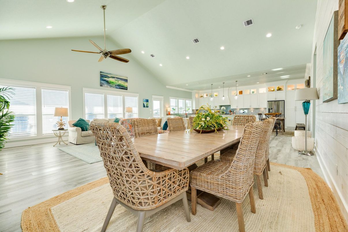 Dining room, Interior, Kitchen, Living room, Pendant Lights, Recessed Lighting, Stainless Steel Appliances, Wood Texture Flooring