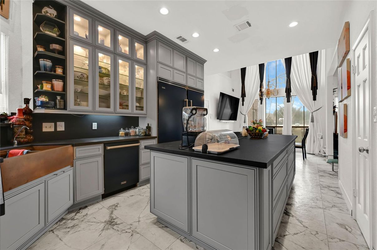 Interior, Kitchen, Marble, Recessed Lighting