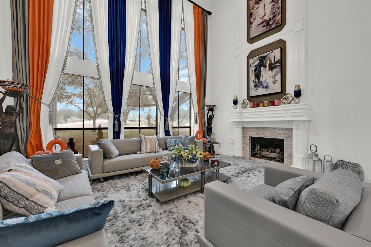Fireplace, Interior, Living room