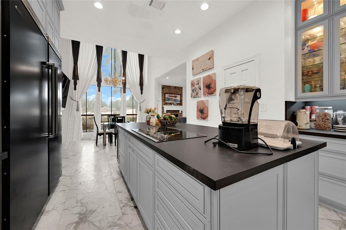 Dining room, Interior, Kitchen, Marble, Recessed Lighting