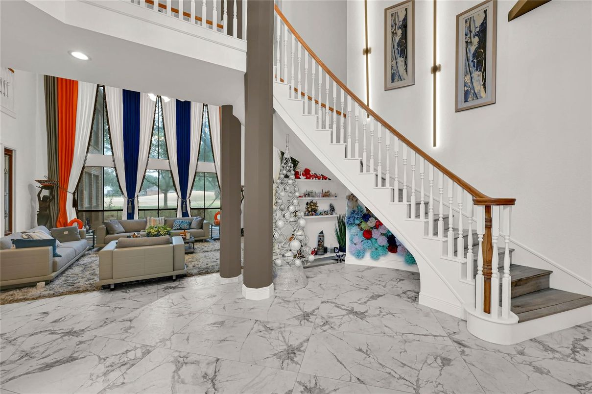 Interior, Living room, Marble, Recessed Lighting