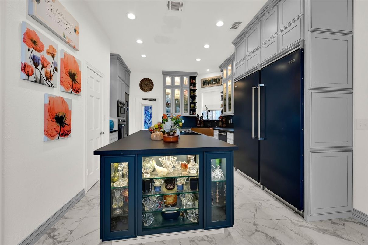 Interior, Kitchen, Marble, Recessed Lighting