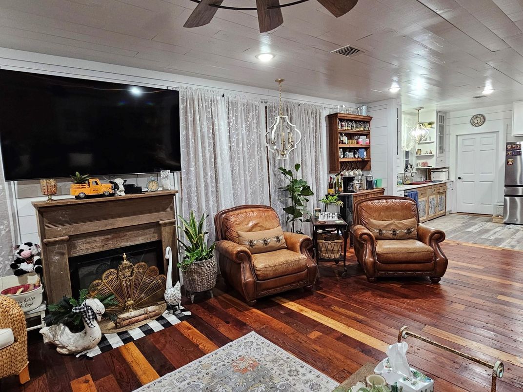 Fireplace, Interior, Pendant Lights, Recessed Lighting, Wood Texture Flooring
