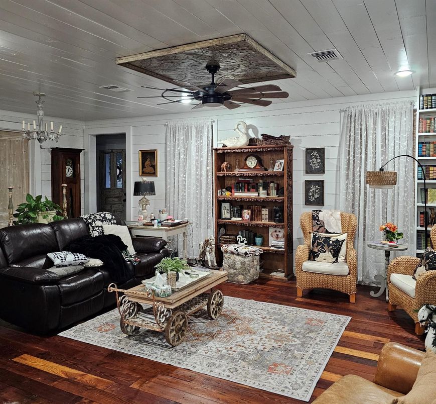 Chandelier, Interior, Living room, Wood Texture Flooring