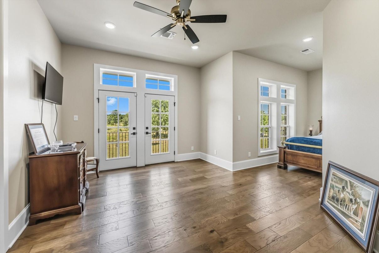 Bedroom, Home Office, Interior, Recessed Lighting, Wood Texture Flooring