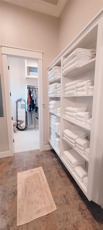 Interior, Walk-in Closets