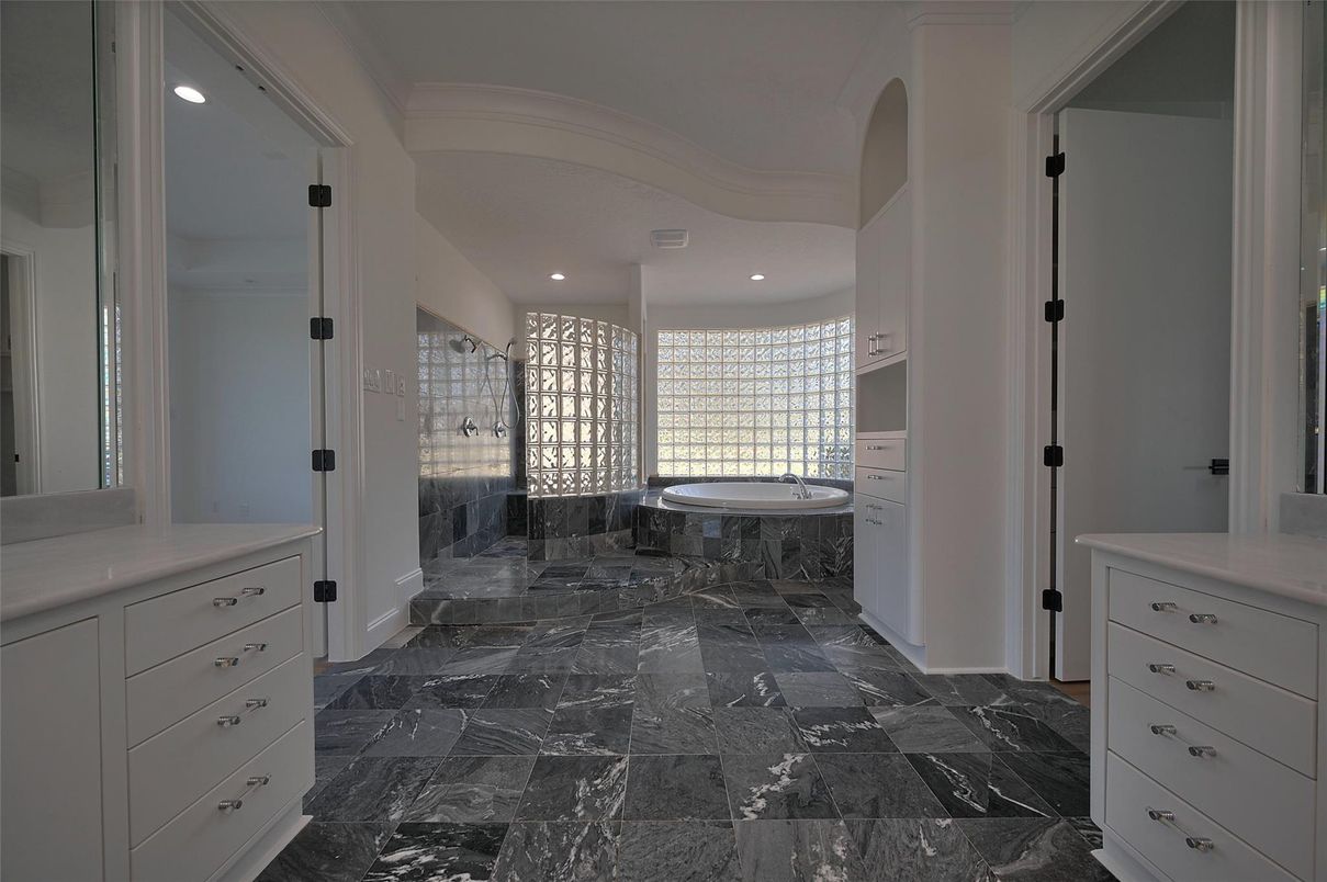 Bathroom, Interior, Marble, Recessed Lighting