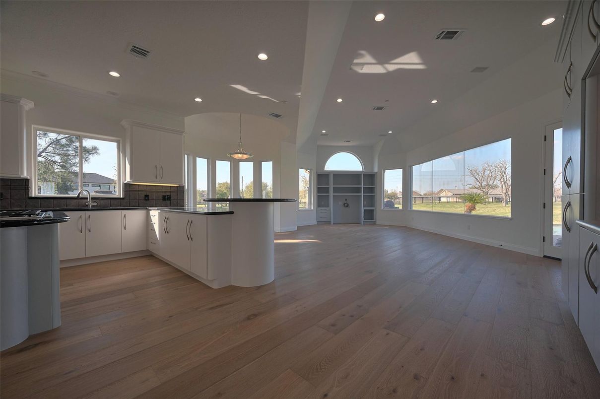 Interior, Kitchen, Pendant Lights, Recessed Lighting, Wood Texture Flooring