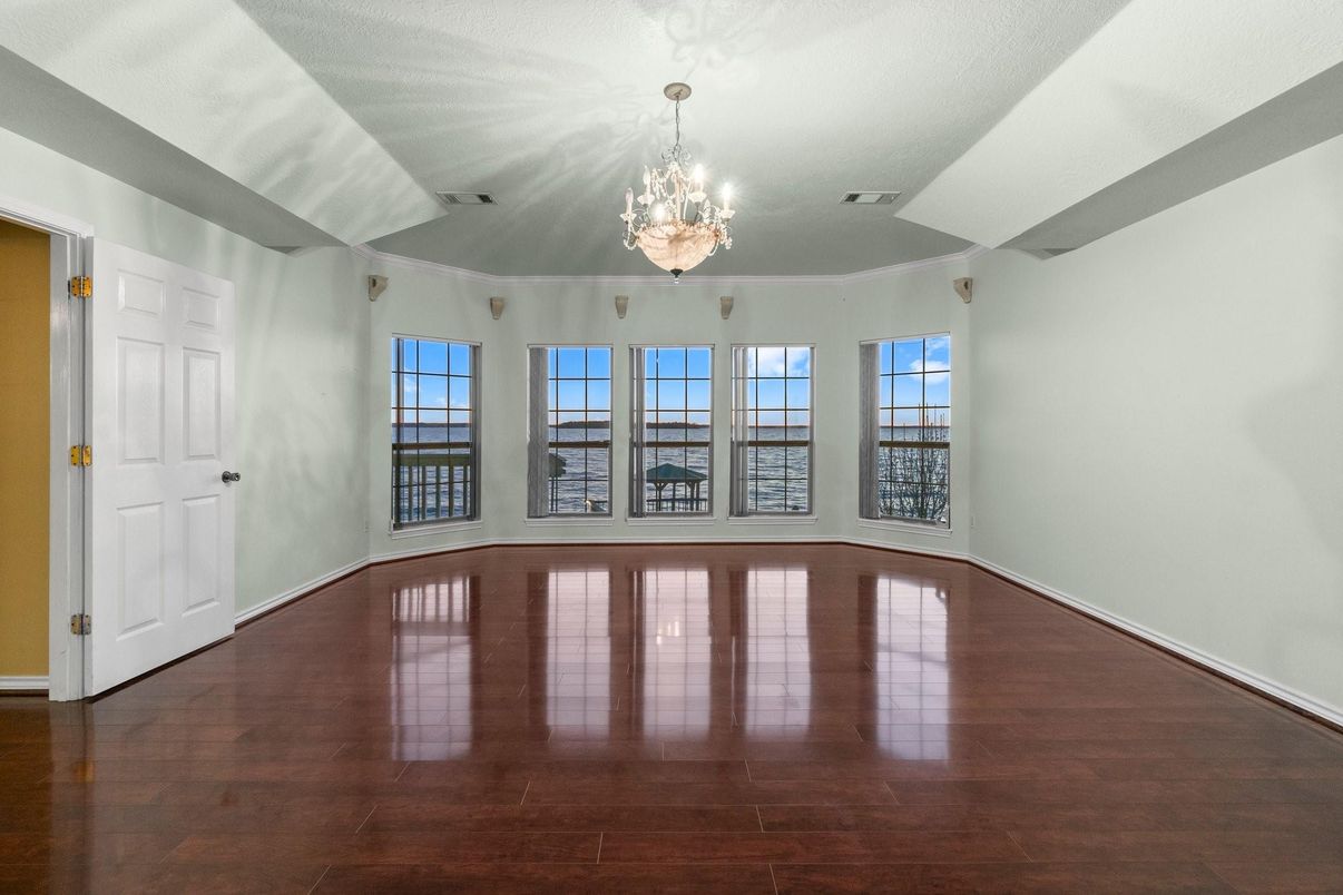 Chandelier, Empty room, Interior, Wood Texture Flooring