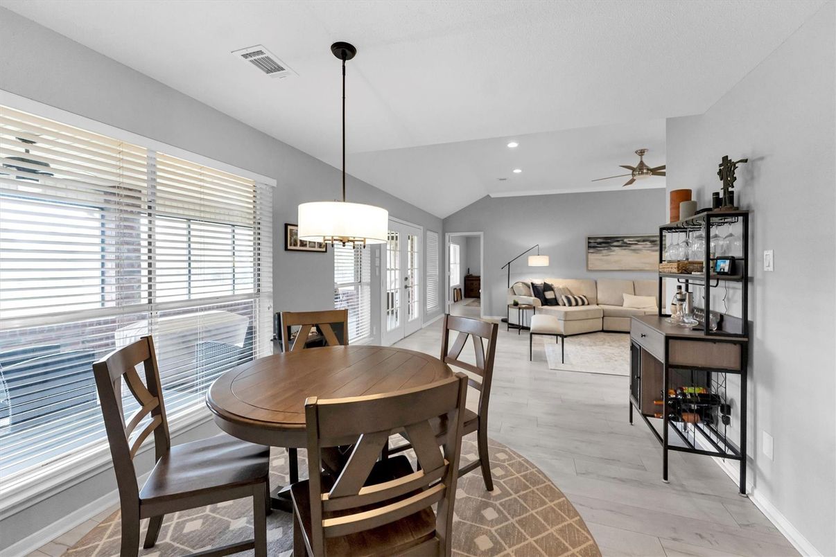 Dining room, Interior, Living room, Pendant Lights, Recessed Lighting, Wood Texture Flooring
