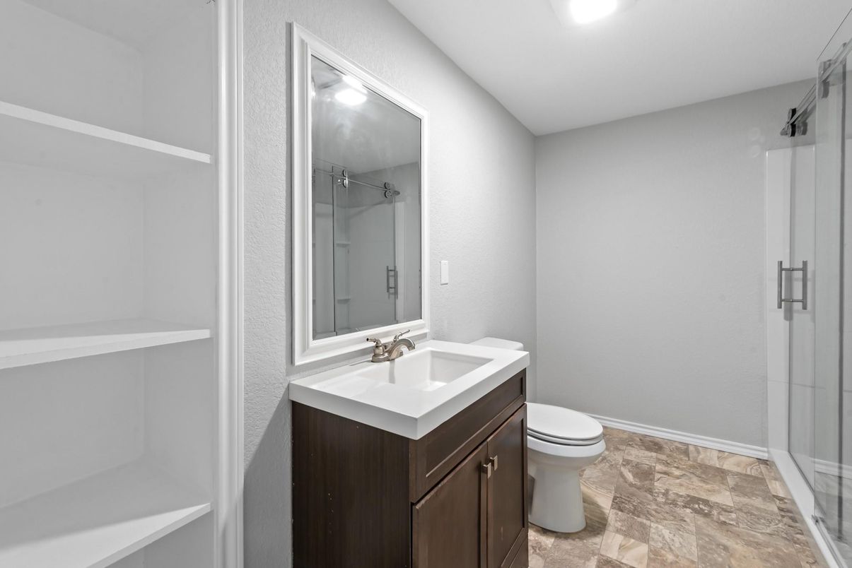 Bathroom, Interior, Recessed Lighting