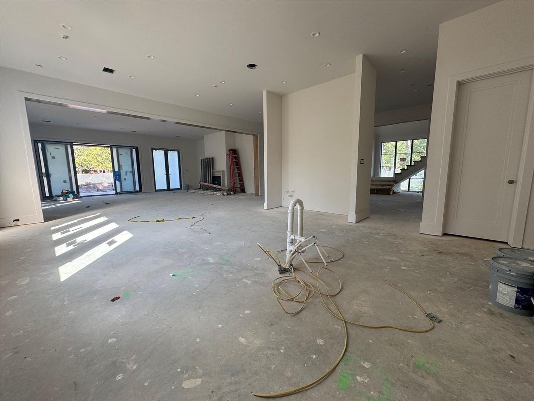 Empty room, Interior, Recessed Lighting