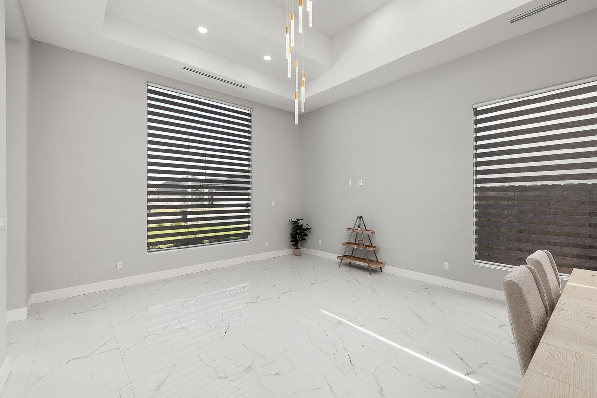 Empty room, Interior, Marble, Recessed Lighting
