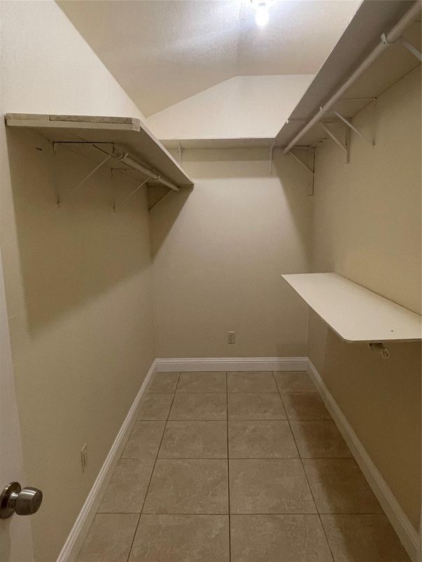 Interior, Walk-in Closets