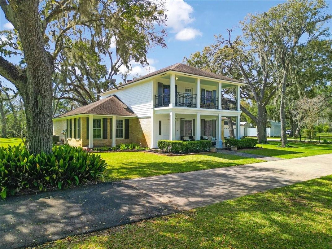 Backyard, Exterior, Facade, Georgian
