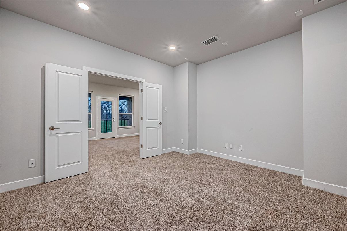 Empty room, Interior, Recessed Lighting