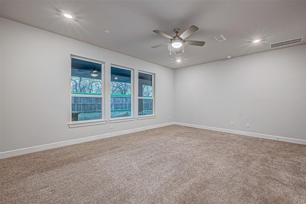 Empty room, Interior, Recessed Lighting