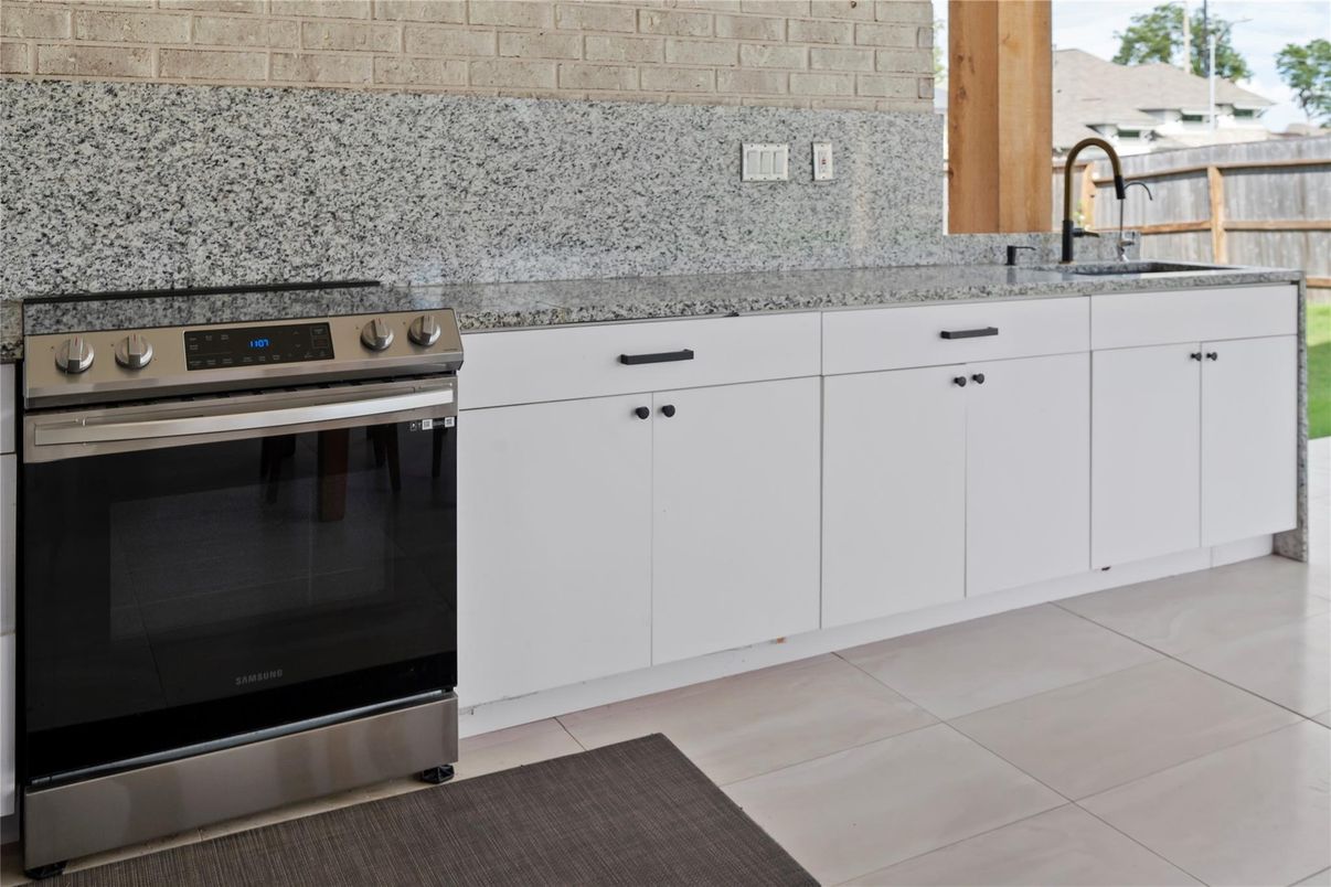 Interior, Kitchen, Stainless Steel Appliances