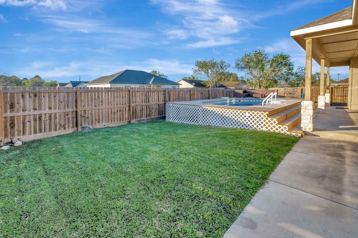 Backyard, Exterior, Pool