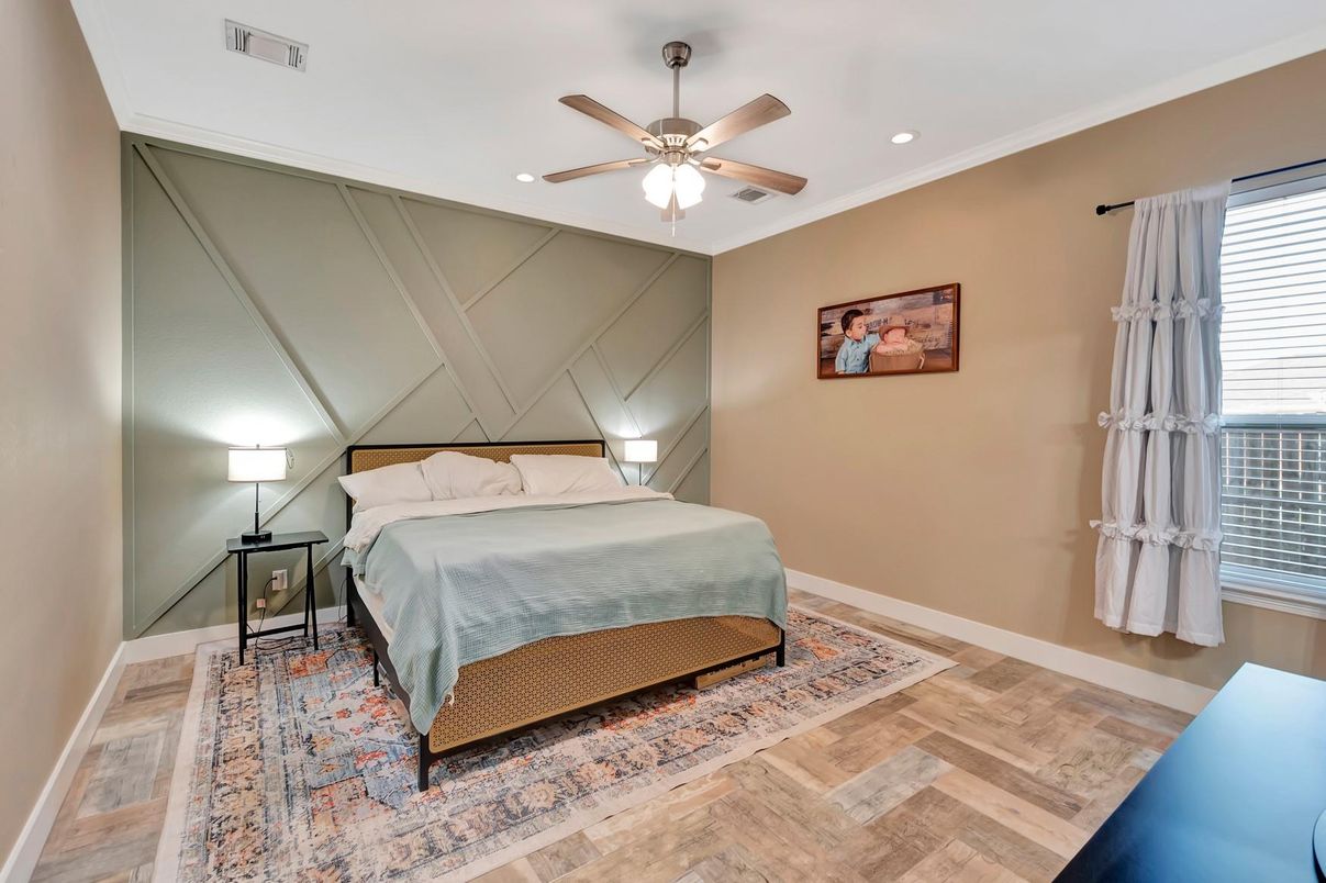 Bedroom, Interior, Recessed Lighting, Wood Texture Flooring